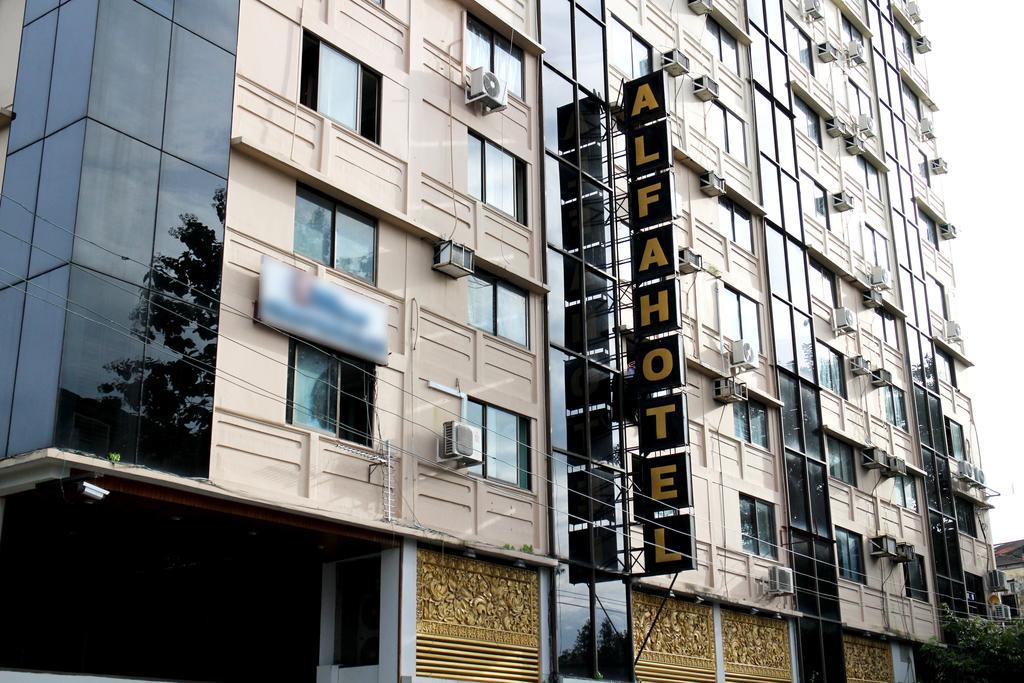Alfa Hotel Yangon Luaran gambar