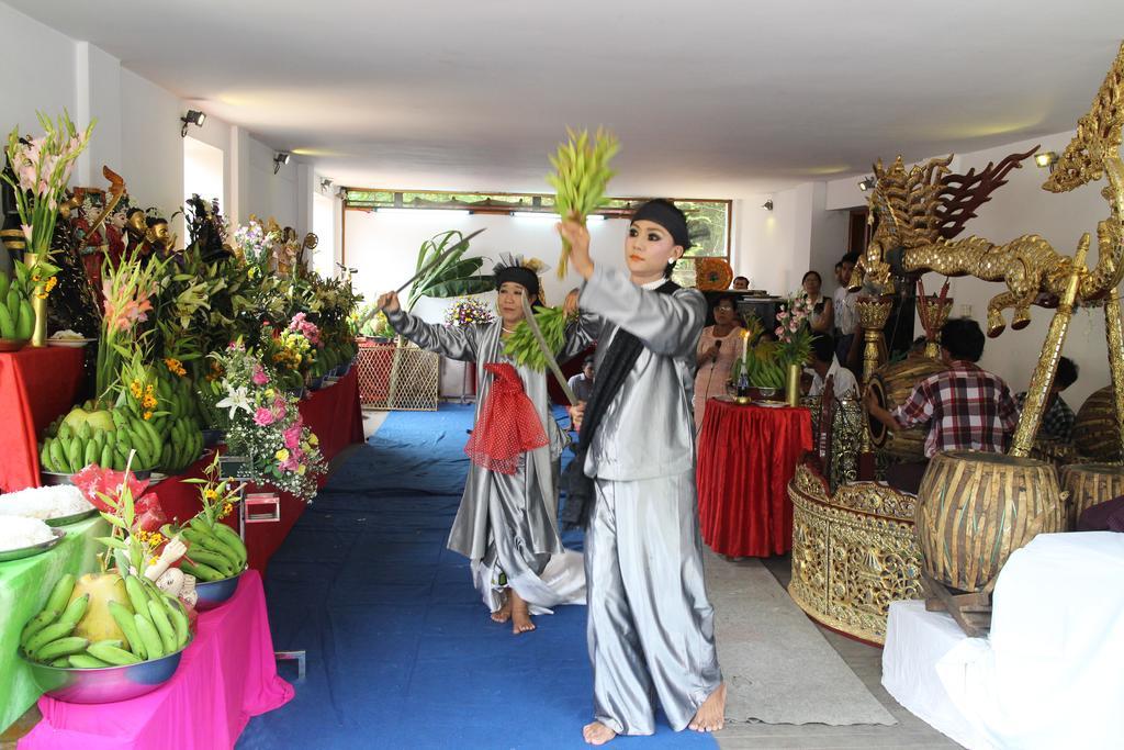 Alfa Hotel Yangon Luaran gambar