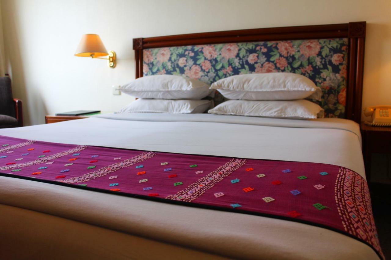 Alfa Hotel Yangon Luaran gambar