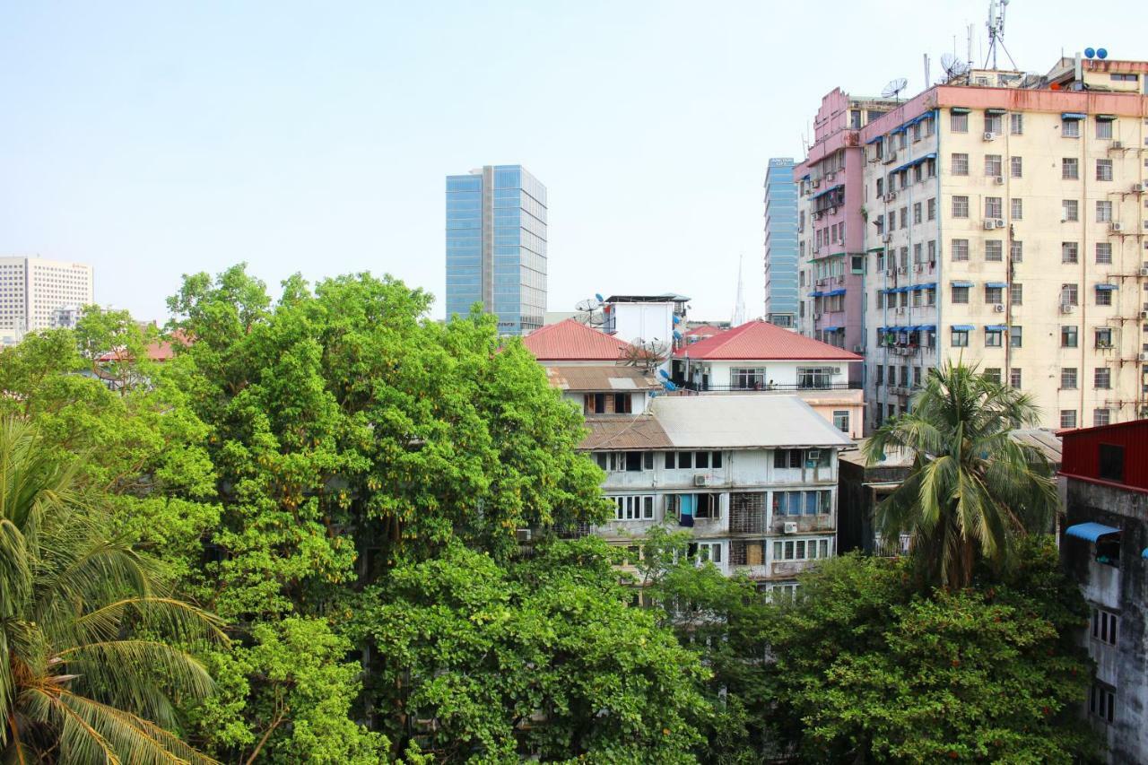 Alfa Hotel Yangon Luaran gambar
